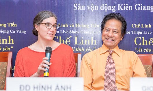 Chế Linh lần đầu song ca cùng Minh Tuyết tại Việt Nam